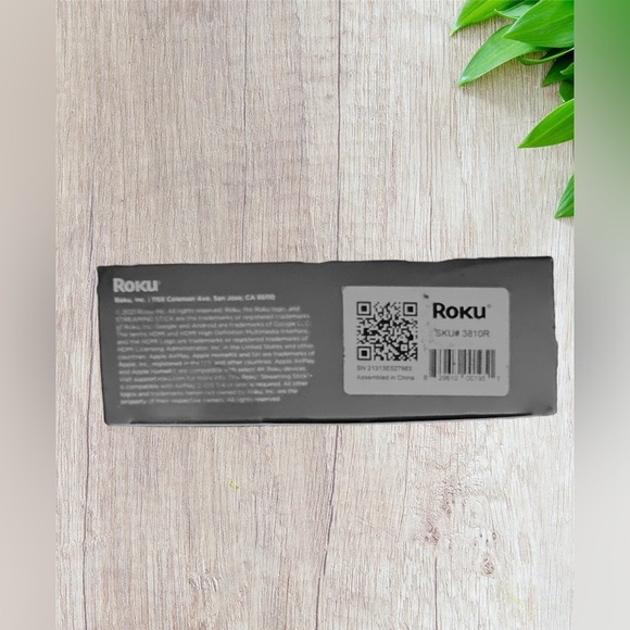 ROKU Streaming Stick+ | HD/4K/HDR Streaming Device - Picture 5 of 5